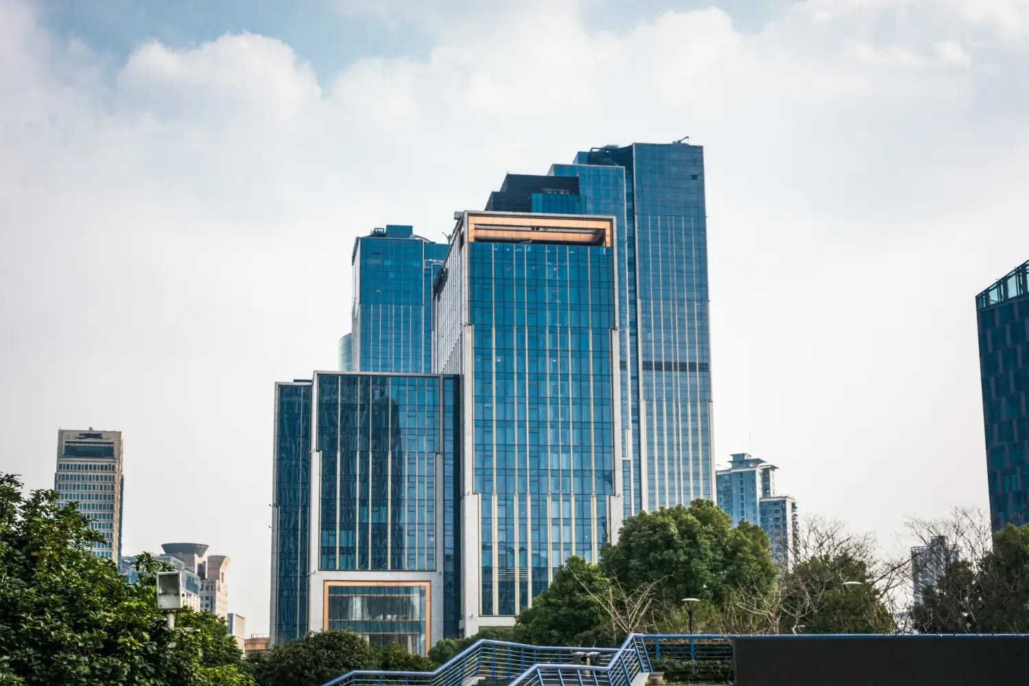 Real-world energy saving solution for commercial building Nigeria BMS